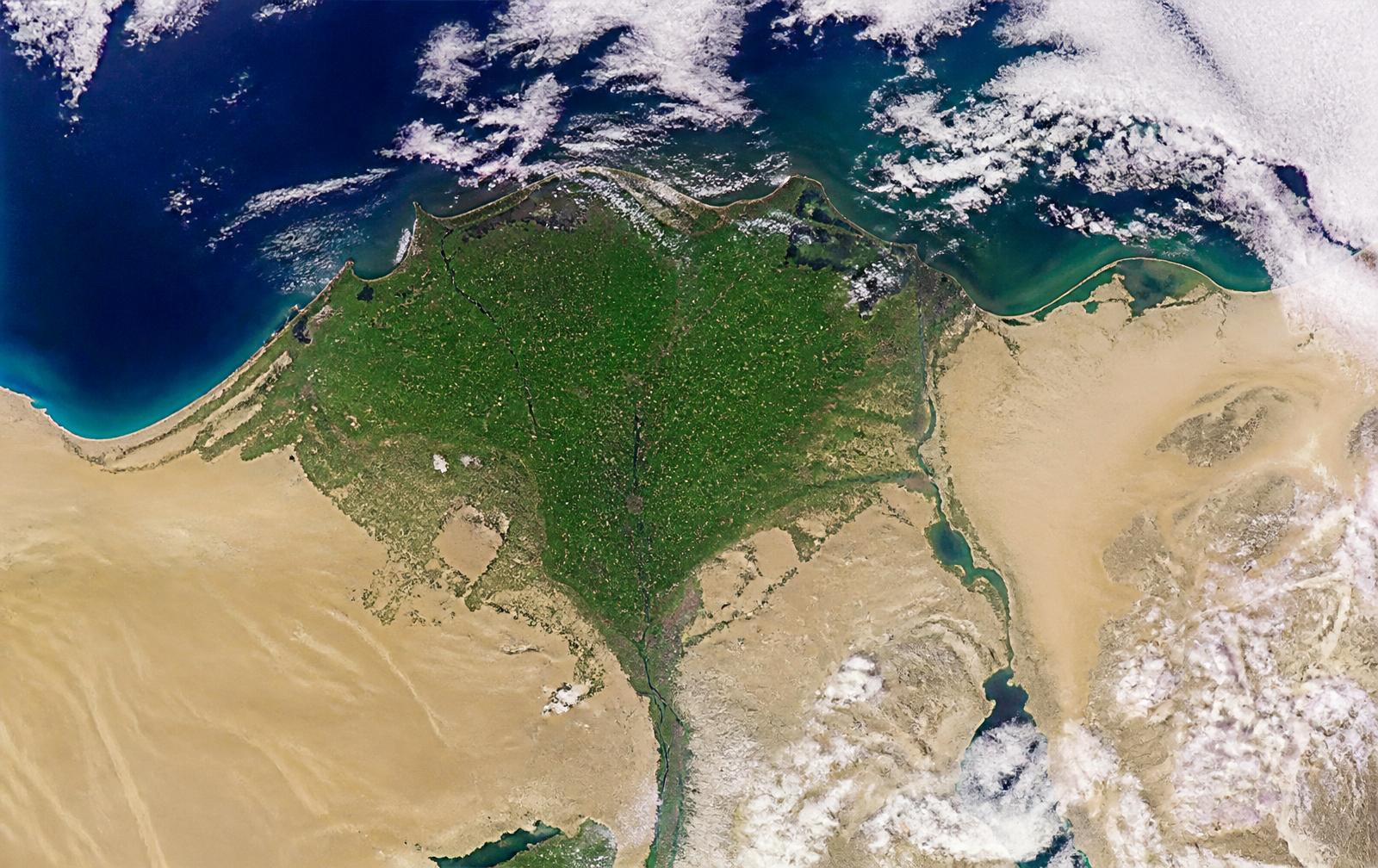 Satellite remote sensing supporting geo-intelligence services